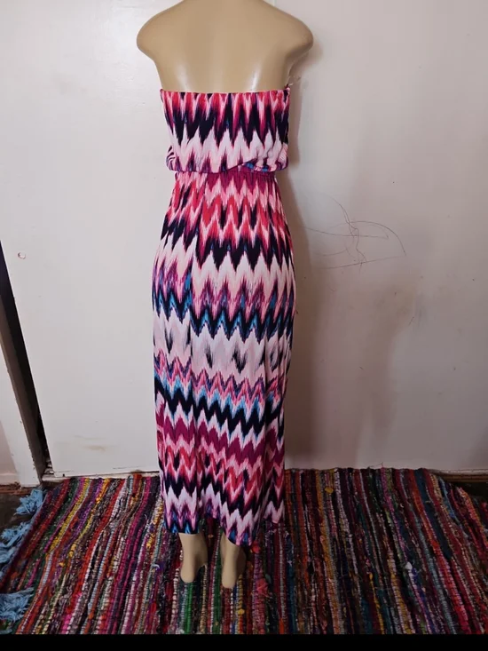 Trixxi Strapless Chevron Maxi Dress in Pink, Navy & White - Picture 3 of 4
